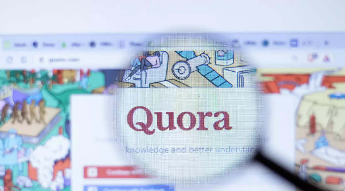 Ce este platforma Quora şi cum funcţionează - Imagine cu pagian de pornire a platformei Quora