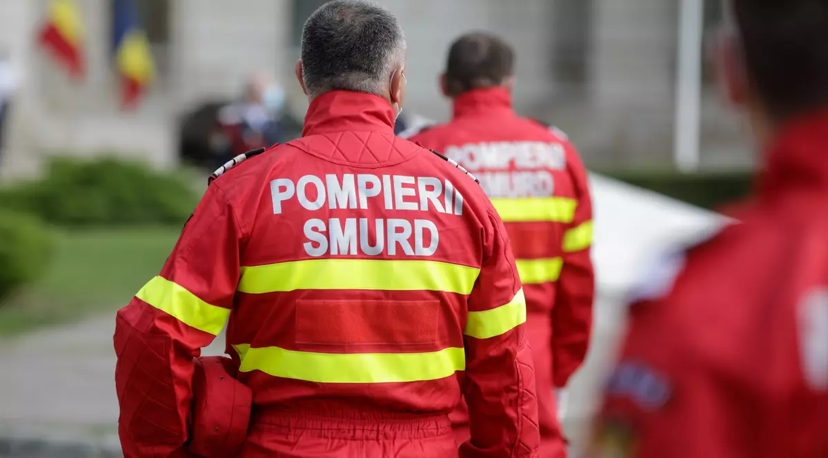 Cum poți să devii pompier, paramedic sau angajat SMURD
