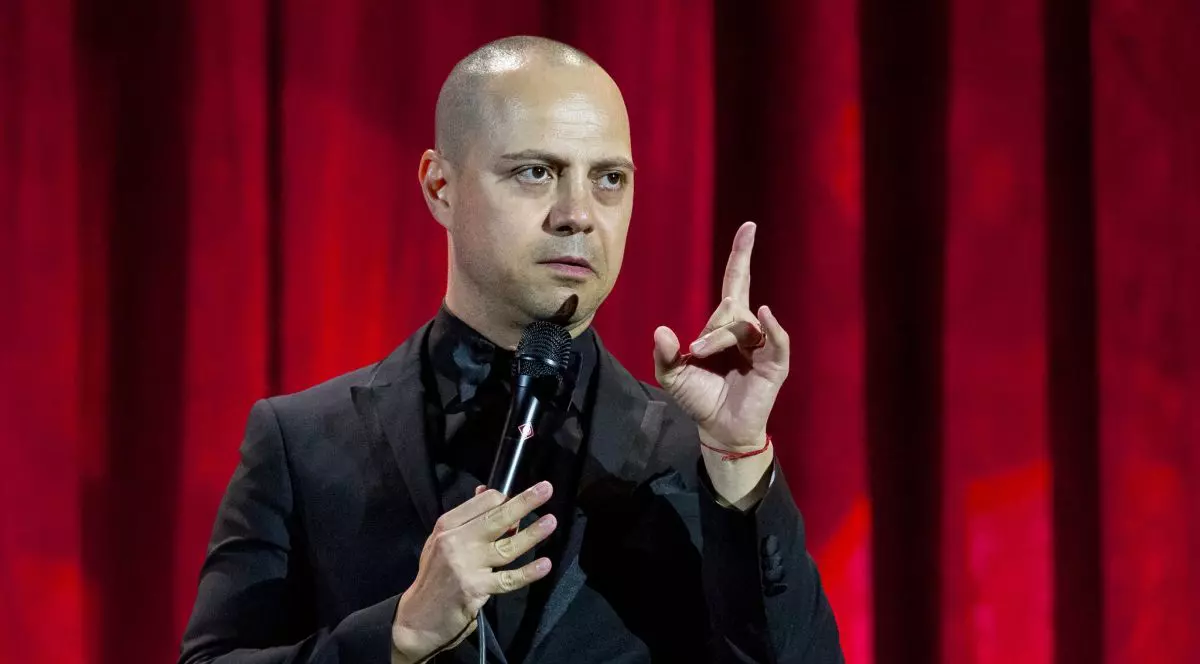 Dan Badea a urcat pe scena de la iUmor, după o pauză de 3 ani: „Am plâns după bani”