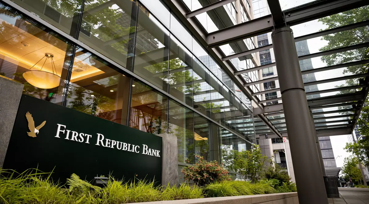 Încă o bancă americană cu probleme. Autoritățile din SUA se pregătesc să preia controlul First Republic Bank