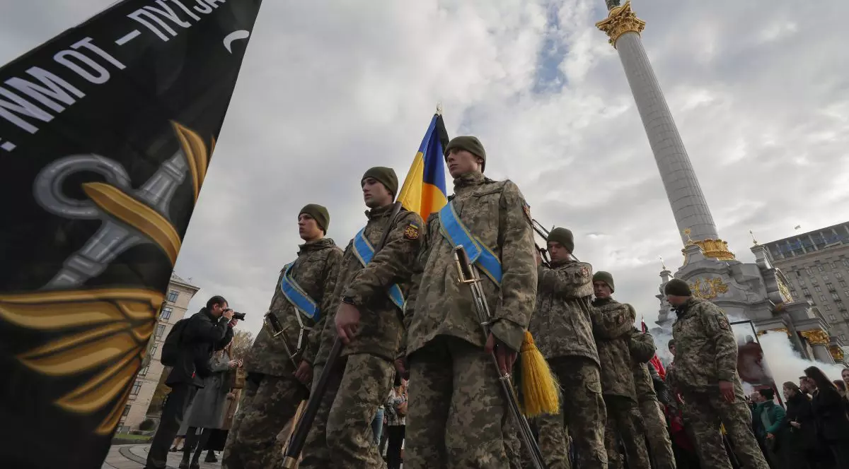 După mai bine de un an de război, Kievul se chinuie să recruteze noi soldați, pe măsură ce unii ucraineni încearcă să evite lupta