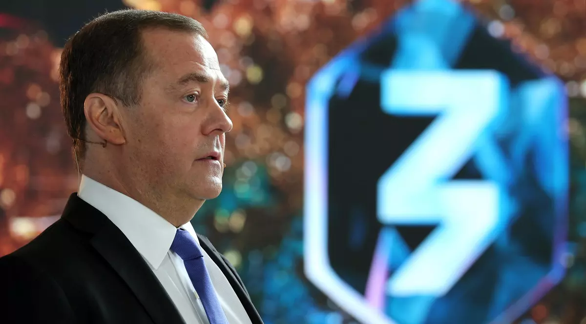 Dmitri Medvedev ar prefera împărțirea Ucrainei cu Polonia, Ungaria și România decât un război mondial sau intrarea Ucrainei în NATO