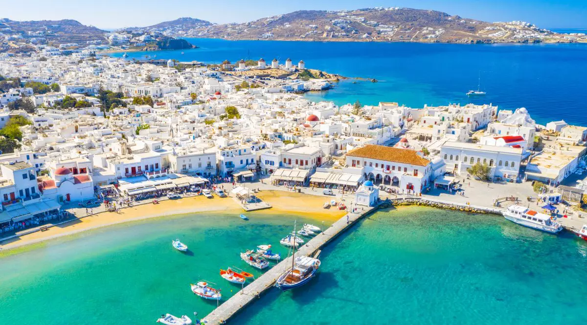 Amendă de 33 de milioane de euro pentru proprietarul unui bar din insula grecească Mykonos. De ce a fost sancționat