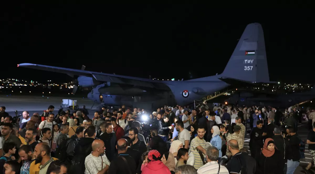 Acord de încetare a focului în Sudan, pentru 72 de ore, în timp ce operațiunile de evacuare a străinilor continuă