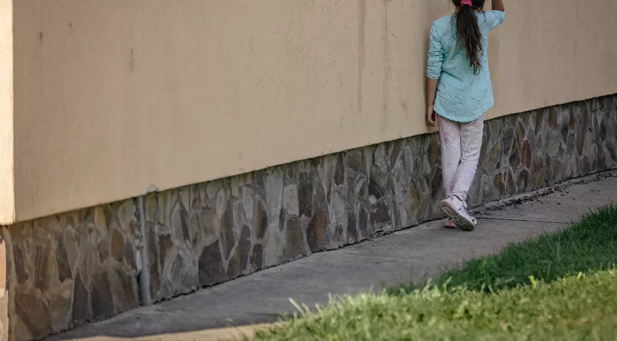 Sindicatele din educație vor ca elevii să fie ținuți în detenție la școală sau să facă muncă în folosul comunității. „Doar o perdea de fum, ca să acopere scandalurile”