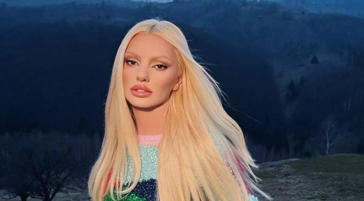 Succesul muzical i-a adus depresia Alexandrei Stan. Artista a fost sinceră. „Este o presiune foarte mare. La asta lucrez de ani de zile”