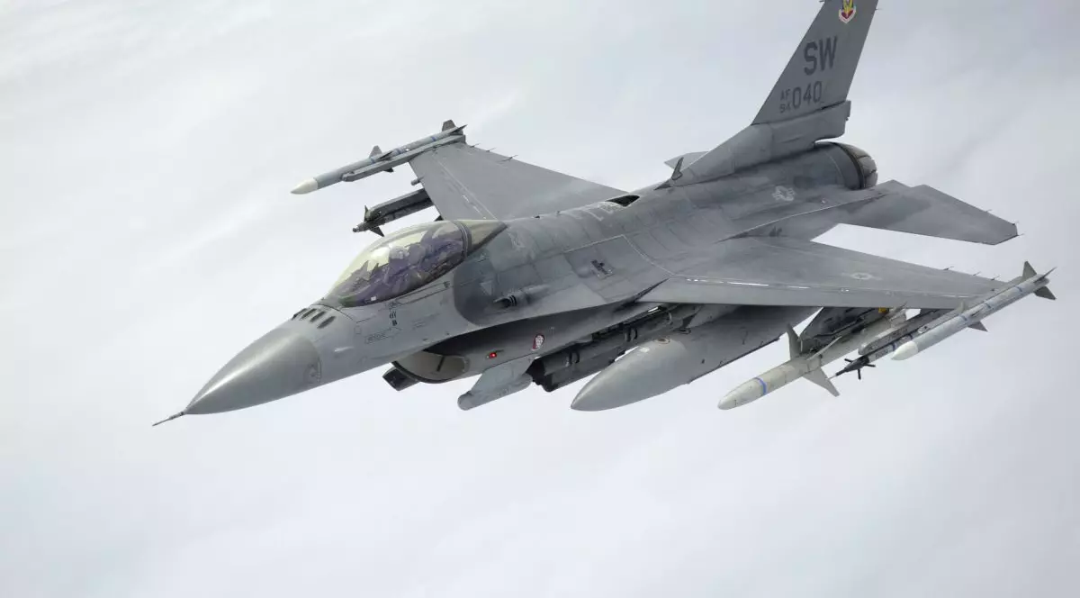 Avioanele F-16 nu vor ajunge prea curând pe cerul ucrainean. Cine și când le-ar putea dona Kievului