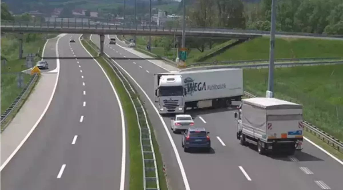 Șofer român de TIR, trei minute de nebunie totală pe o autostradă din Croația. Camionagiul riscă pedeapsa cu închisoarea