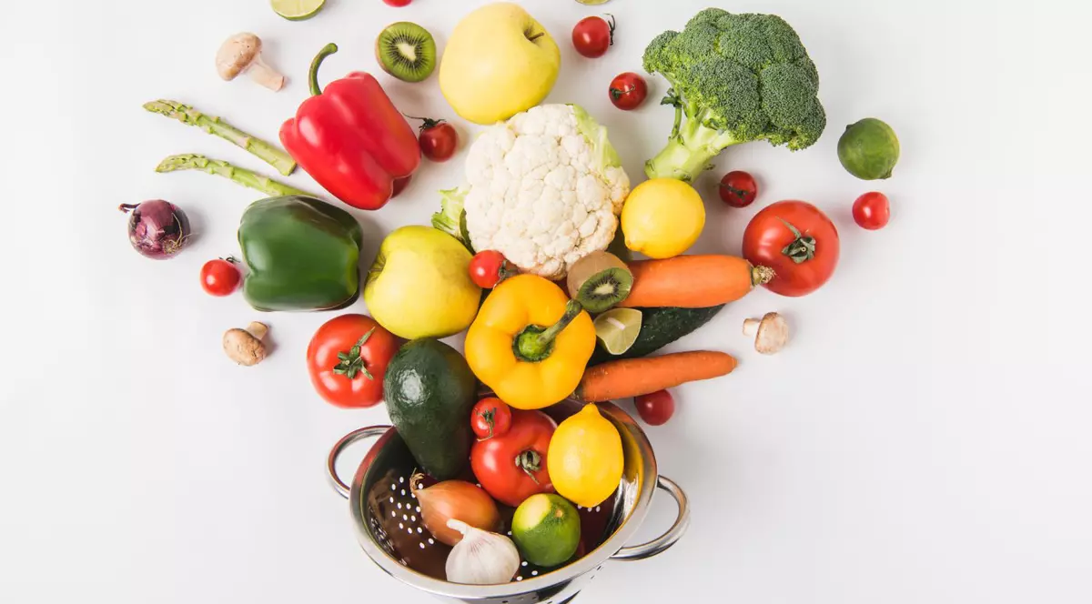 Alimentație sănătoasă: 5 fructe și legume care lipsesc din dietă