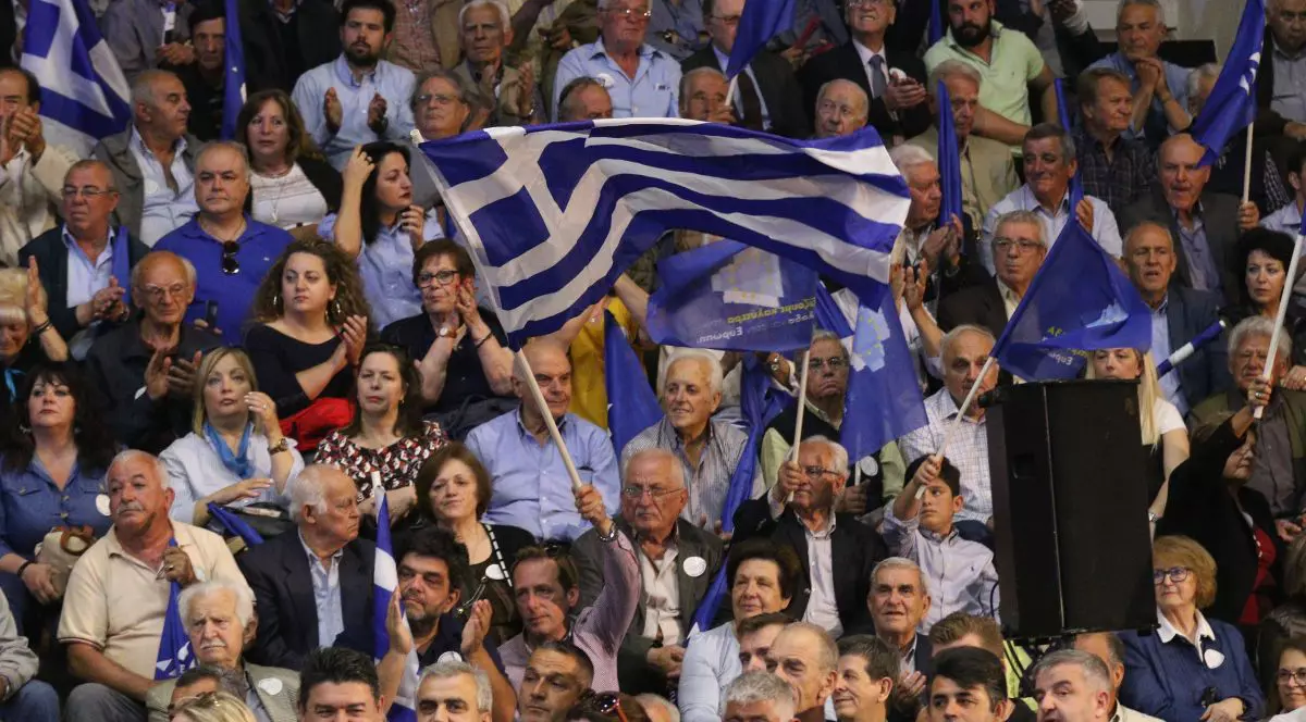 Grecii votează în cele mai imprevizibile alegeri parlamentare din ultimii ani, care au puține șanse de a produce un guvern