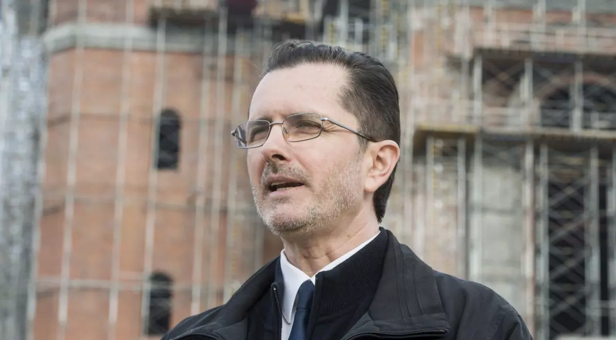 Vasile Bănescu, după protestul AUR de la Parlament: „Un creştin real nu agresează, nu înjură, nu scuipă”