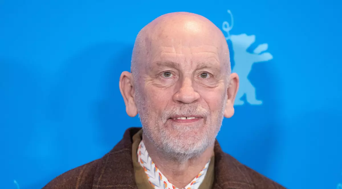 John Malkovich, la Timișoara. Actorul american va juca în piesa „Comedie infernală”