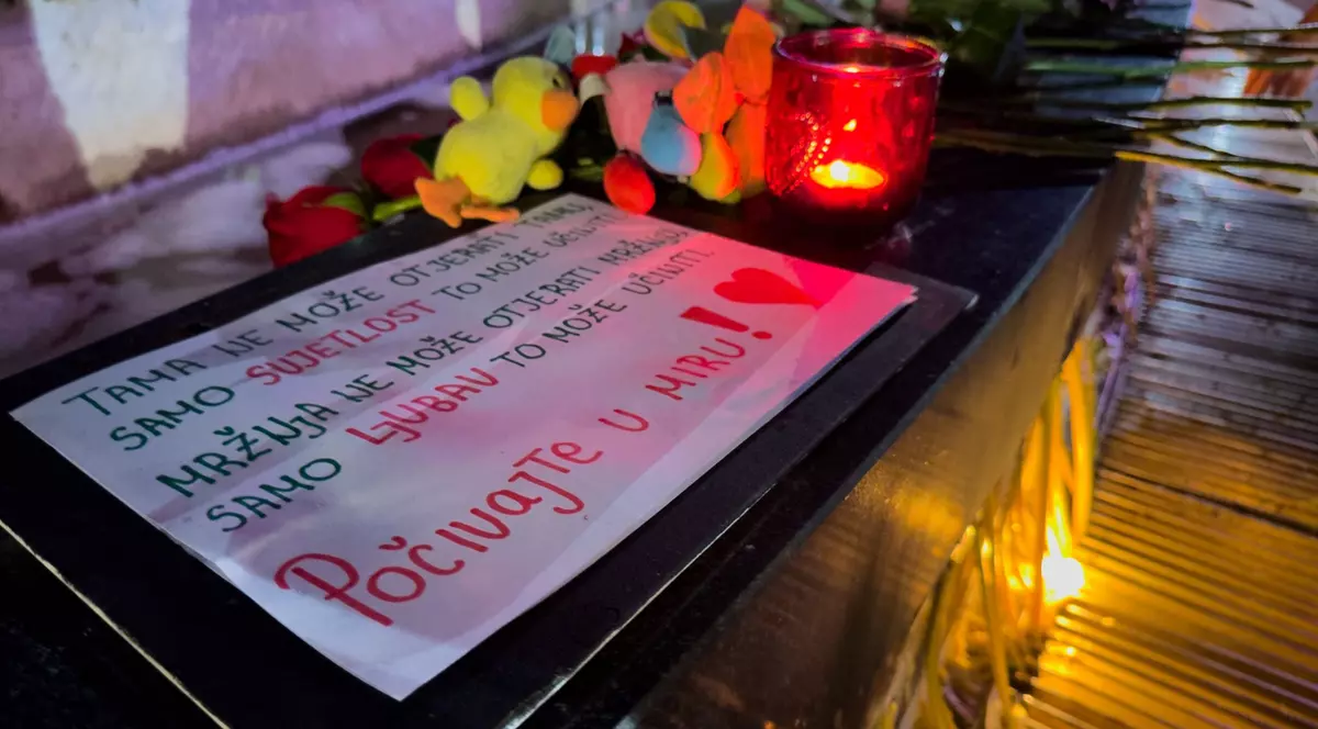 Ministrul educației din Serbia a demisionat. Și societatea civilă, și opoziția îi ceruseră să plece, după masacrul de la școala din Belgrad