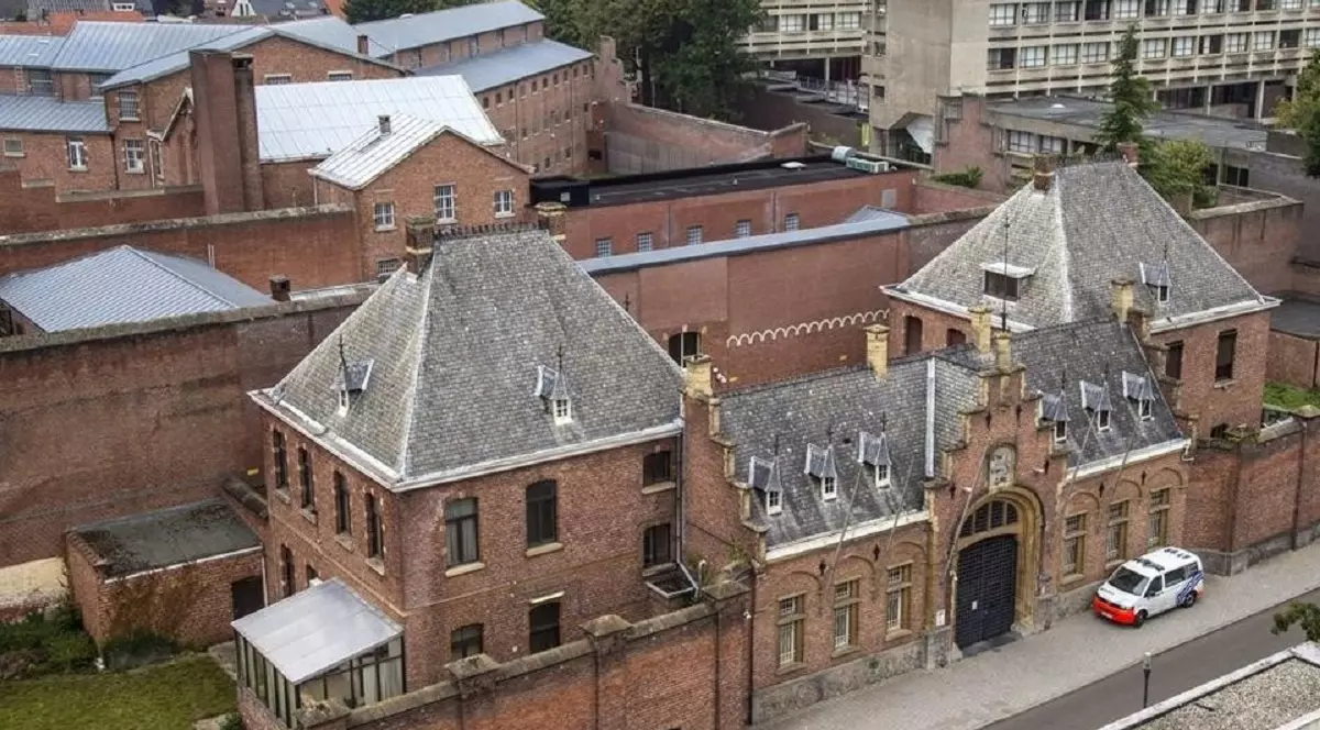 Un român a fost ținut din greșeală trei săptămâni în plus într-o închisoare din Belgia, alți doi deținuți au fost eliberați accidental prea devreme