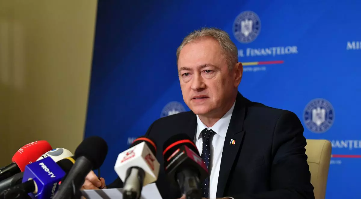 SURSE: „Ciucă i-a spus lui Heiuș că poate e mai bine să demisioneze de la ANAF, ca să protejeze și PNL”. ​Unde va lucra Lucian Heiuș