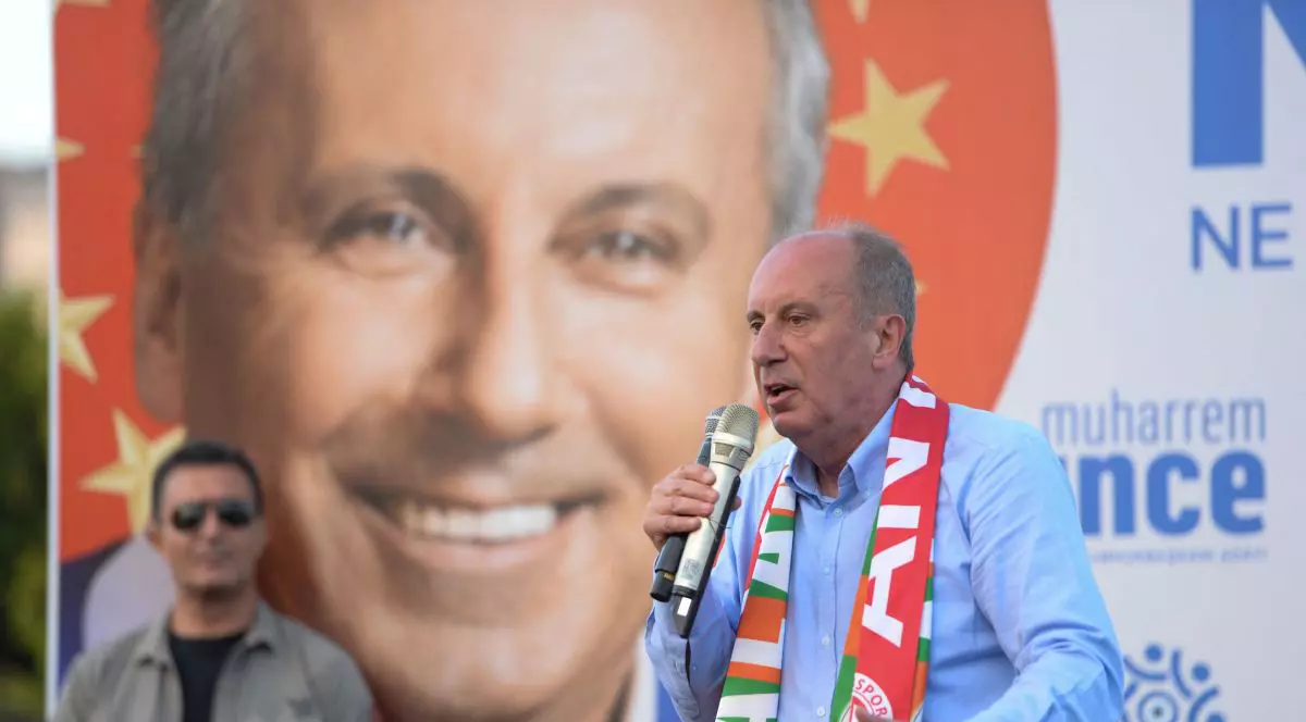 Muharrem Ince, unul dintre candidații la prezidențialele din Turcia, s-a retras din cursa electorală cu trei zile înainte de alegeri
