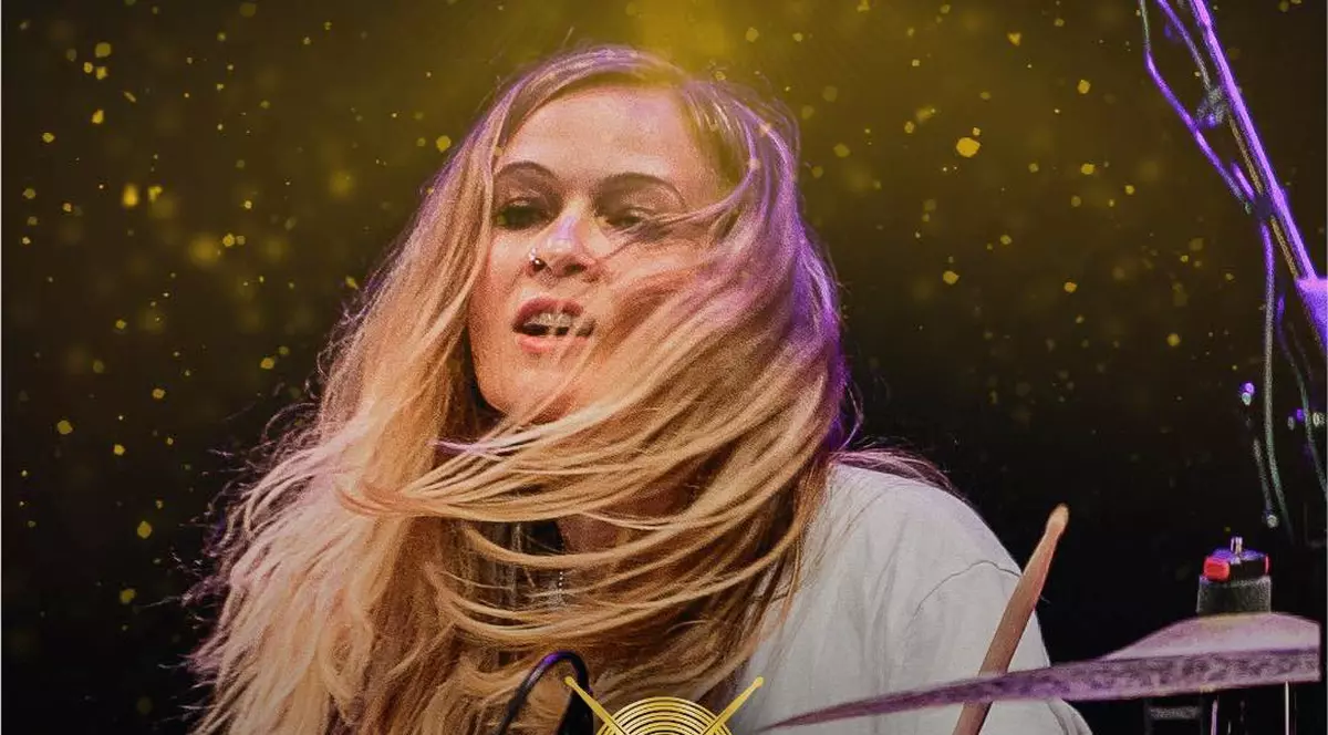 O celebră bateristă germană concertează în premieră în România