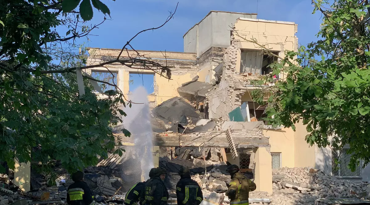Război în Ucraina, ziua 448 | Ucrainenii continuă să avanseze în Bahmut, rușii au intensificat atacurile în Harkov, Cernihiv și Sumî