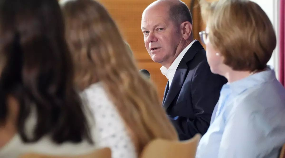 Ce a răspuns Olaf Scholz unui elev care l-a întrebat pe cine preferă dintre Biden și Trump să câștige un nou mandat la Casa Albă