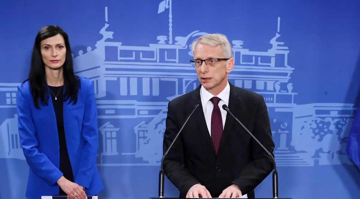 Principalele partide din Bulgaria au căzut de acord să formeze un guvern cu rotație de premieri la nouă luni