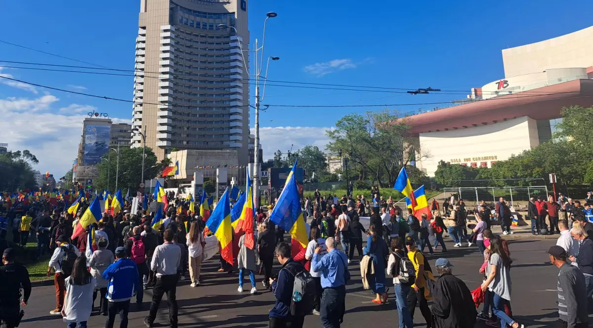 REPORTAJ. Protest AUR în București. Ce s-a strigat și cum s-a derulat manifestația