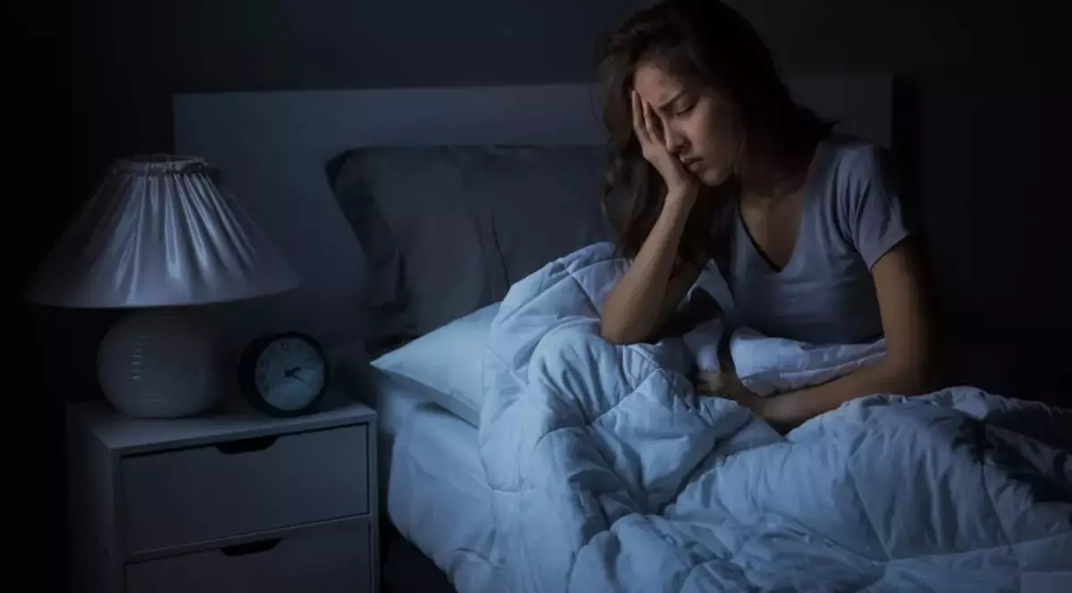 Cât de des te trezești noaptea și cum îți influențează sănătatea