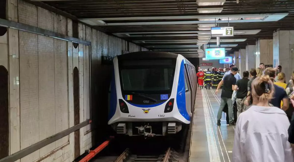 Circulatie ingreunata la metrou. Fotografie cu caracter ilustrativ