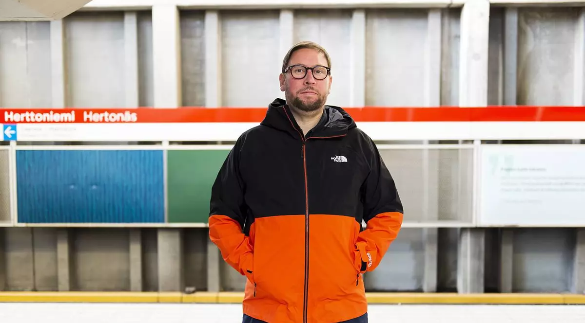 Viceprimarul din Helsinki, fost ministru al sportului și culturii, prins când desena ilegal graffiti