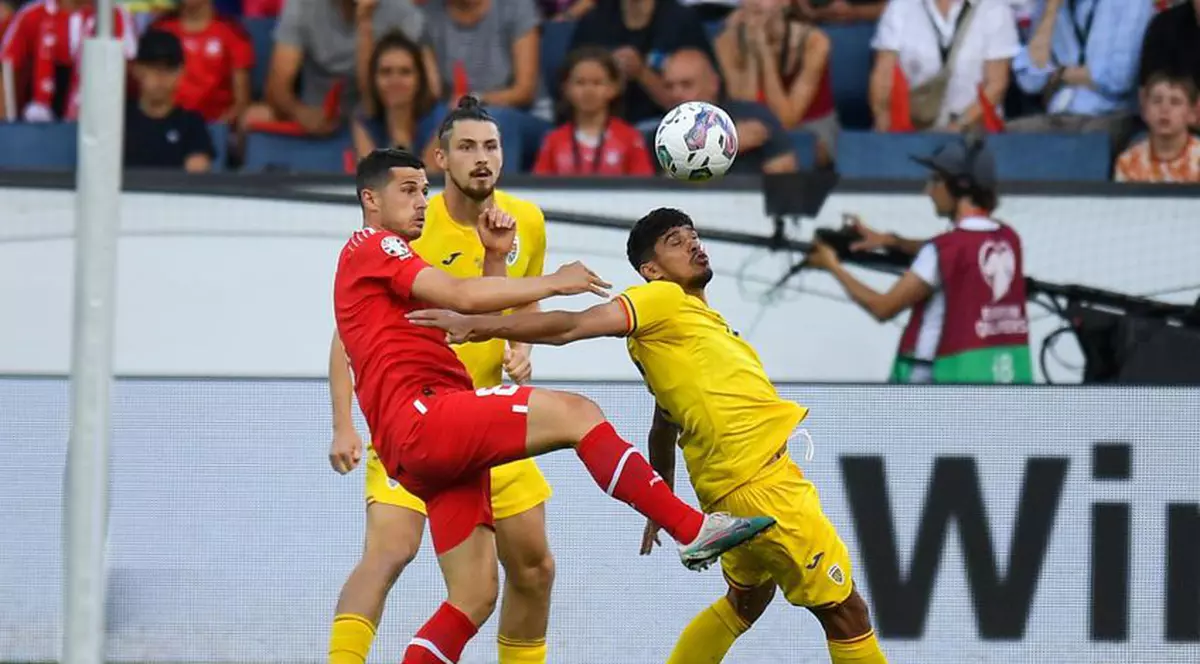 România, egal cu Elveția, în preliminariile EURO 2024. Două goluri marcate în prelungiri de Mihăilă