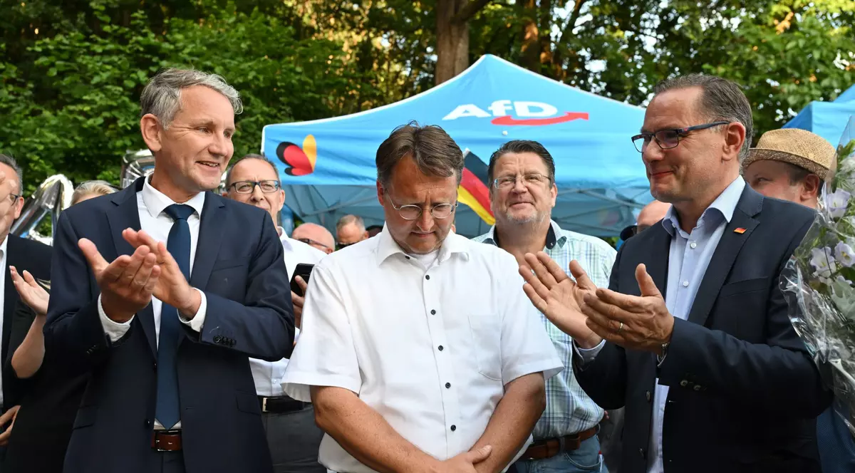 Victoria șocantă a extremei drepte într-un district din Turingia stârnește îngrijorarea politicienilor germani