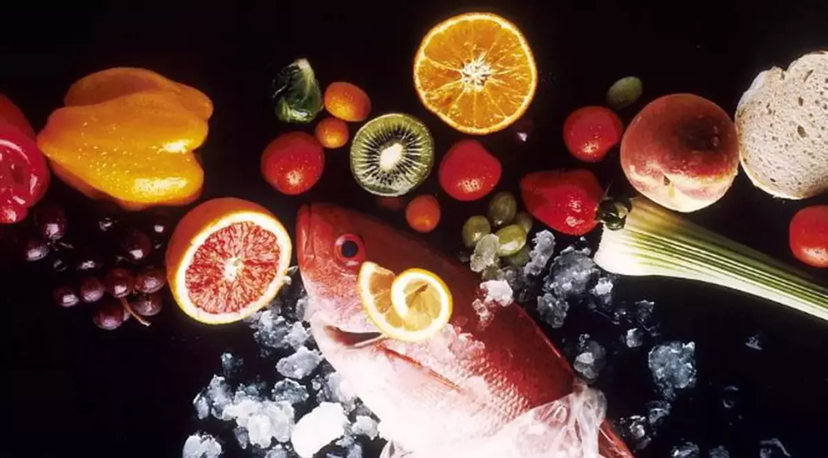 O altfel de cură de slăbire: dieta antiinflamatoare. Scapi și de kilograme, și de inflamațiile din organism