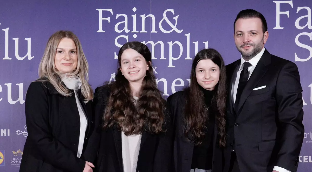 Ce note au luat gemenele lui Mihai Morar la Evaluarea Națională. Prezentatorul a anunțat: „Mândru de ele”