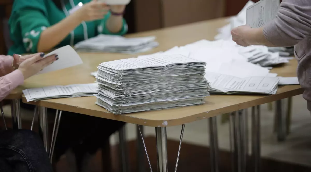 Elvețienii decid prin referendum neutralitatea emisiilor de carbon până în 2050 și impozitarea multinaționalelor