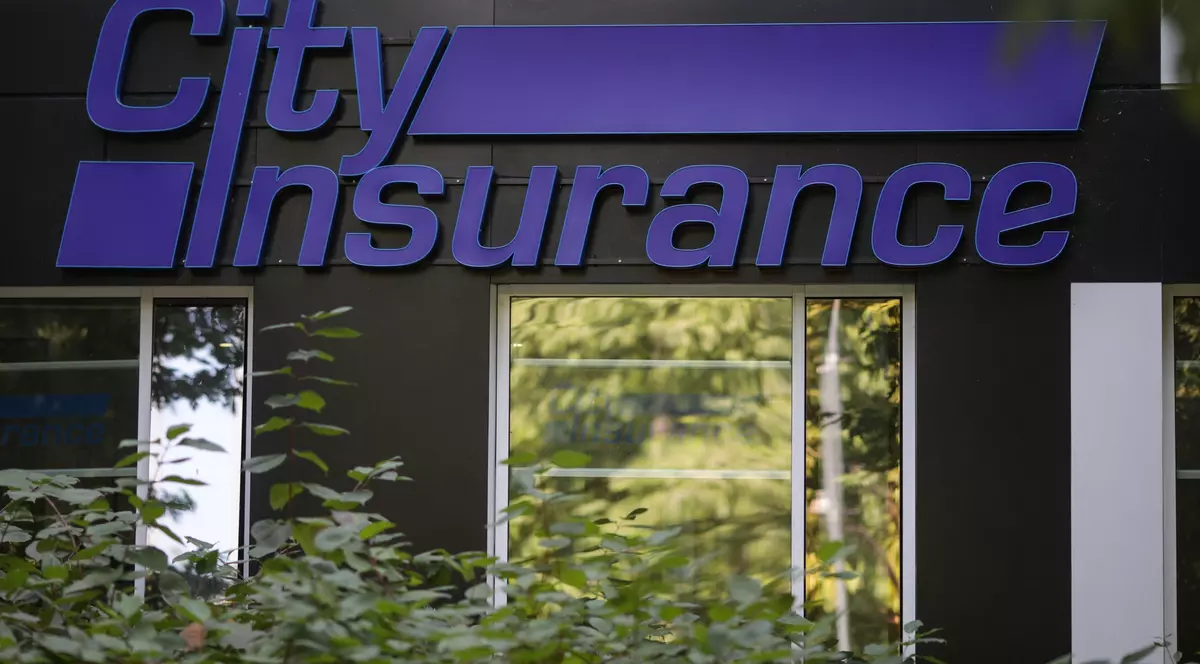 Cât ne costă escrocheriile RCA: Statul a plătit 200 de milioane de euro și a achitat 34% din cererile păgubiților City, în 19 luni