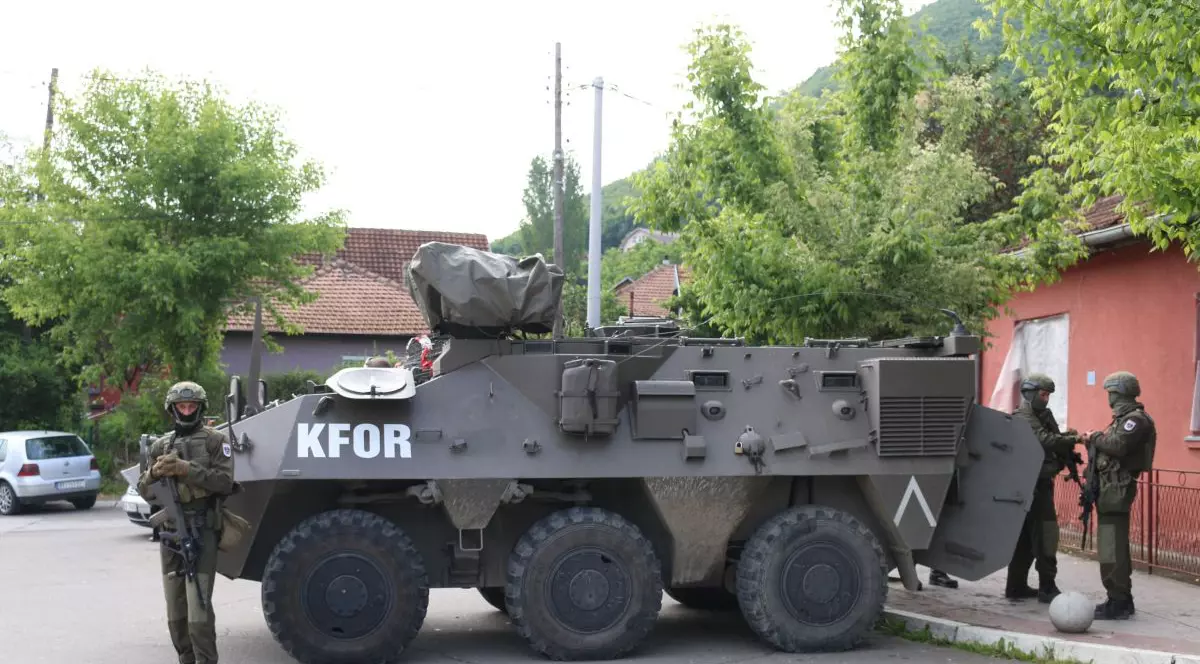 Turcia va trimite trupe în Kosovo ca răspuns la cererea NATO de a se alătura forţei de menţinere a păcii