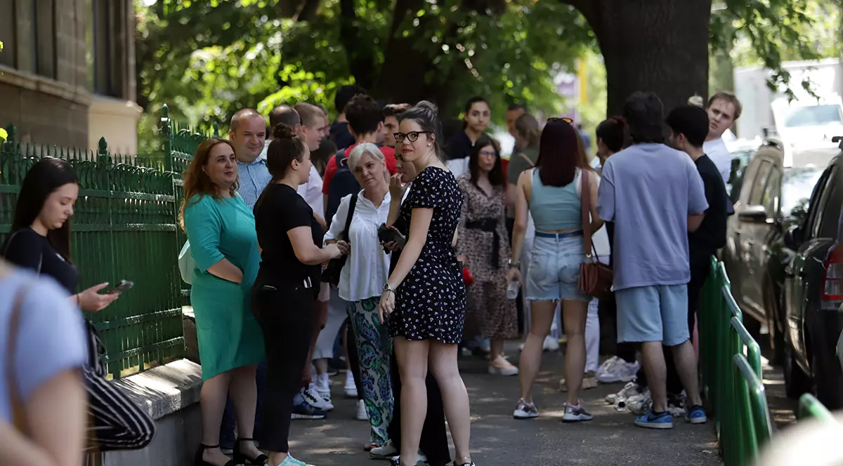 Elevul din București cu lucrarea corectată de trei ori și cu diferență de trei puncte între note: „Acești profesori n-ar trebui să mai corecteze anul viitor”