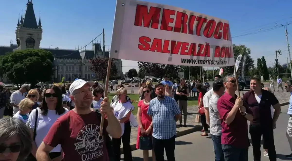 VIDEO GREVĂ în Educație | Ligia Deca anunță amânarea probelor de competență de la Bac. Memorandumul cu creșterile salariale, adoptat de Guvern. Lider de sindicat: „Nu prezintă garanții”