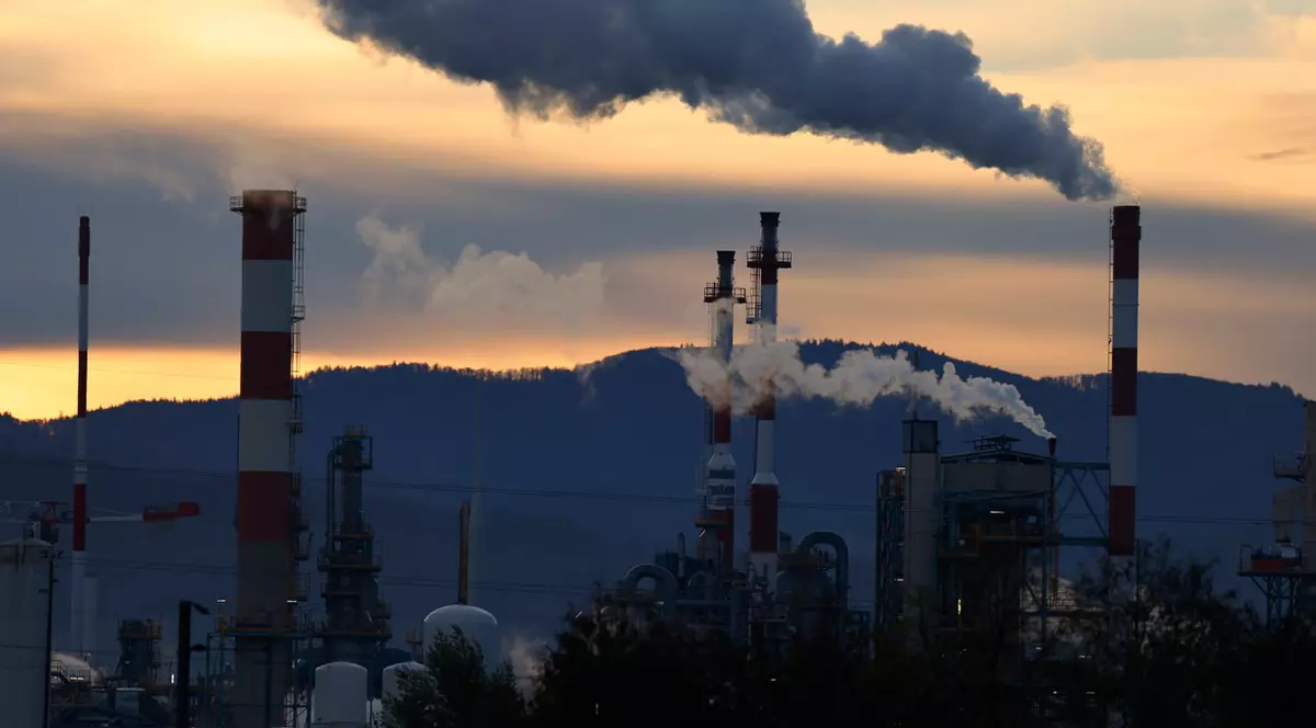 Cinci persoane au fost rănite în urma unei explozii la o uzină chimică din Franța care produce un compus organic extrem de toxic