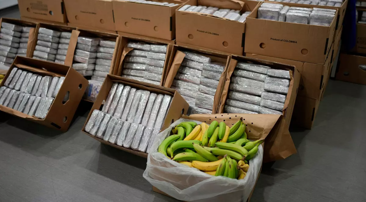 Cocaină în valoare de 3,2 milioane de euro, ascunsă în containere cu banane, în Grecia