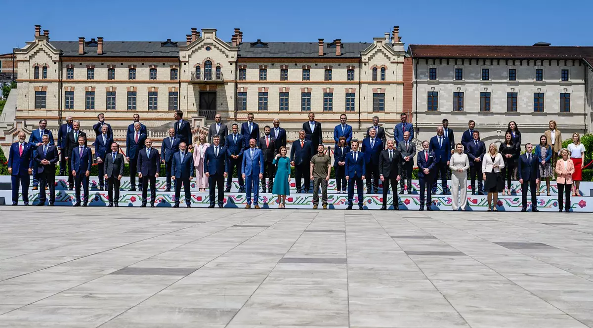 Viitorul Europei se conturează la Bratislava, Varșovia, Kiev, Chișinău și Vilnius. De ce nu și la București?