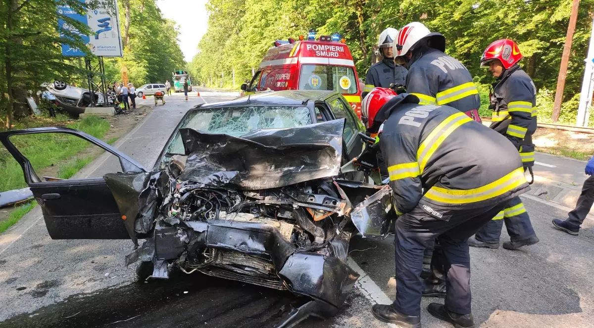 Băiatul de 15 ani resuscitat sâmbătă după un accident cu trei morți, în Sibiu, s-a stins duminică, în spital