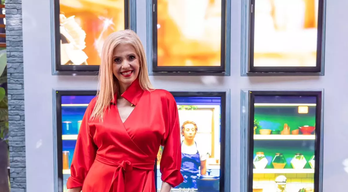 Obiceiul Biancăi Brad. Ce face artista de fiecare dată când intră într-un magazin de cosmetice. „Aș minți să spun că știu asta”