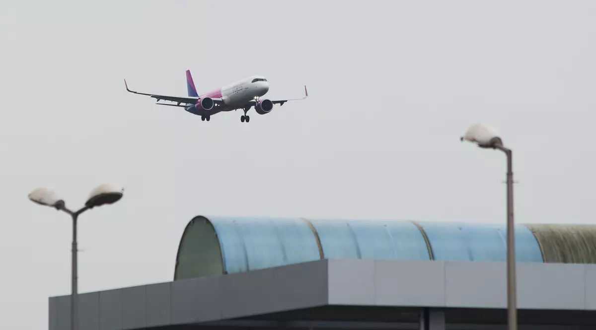 Wizz Air anunță oficial că a anulat toate zborurile din și dinspre Israel. Tarom suplimentează cursele pentru repatrierea românilor