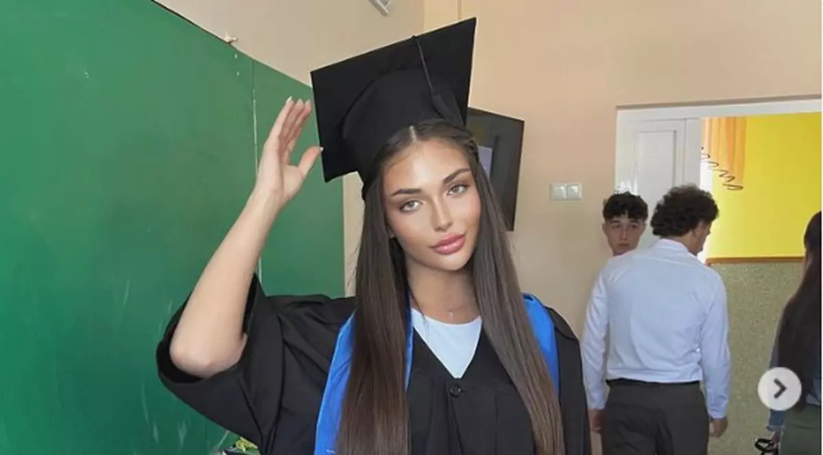 Ce note a luat la Bacalaureat Andreea Bostănică, supranumită „Regina TikTok-ului din România”. „Îmi pare foarte rău să vă dezamăgesc”