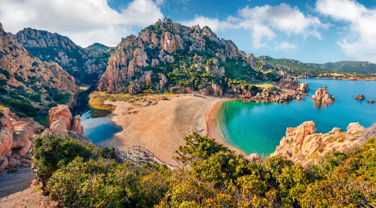 Ce să vizitezi în Sardinia - cele mai frumoase locuri și obiective turistice