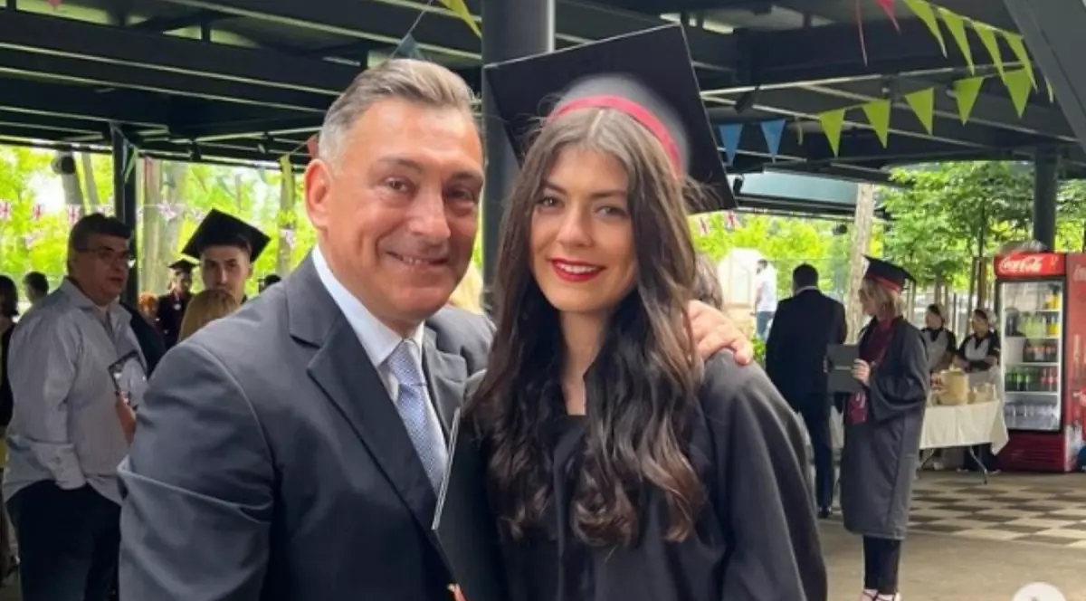 La ce facultate a intrat fata lui Ilie Dumitrescu: „Este foarte implicată în ceea ce face”. Mayra Daria a făcut practică la o televiziune