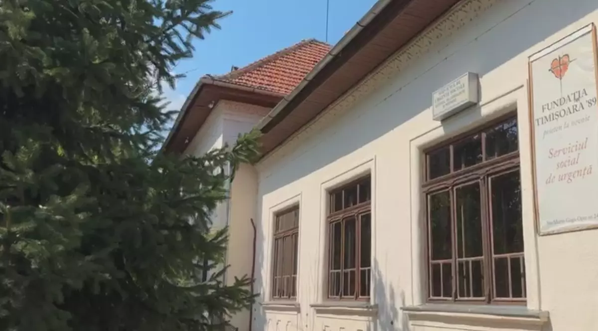 Tensiuni între autoritățile din Timișoara după închiderea centrului pentru persoane fără adăpost: „Au găsit ceva mâncare expirată pe care o dădeau la căţei”