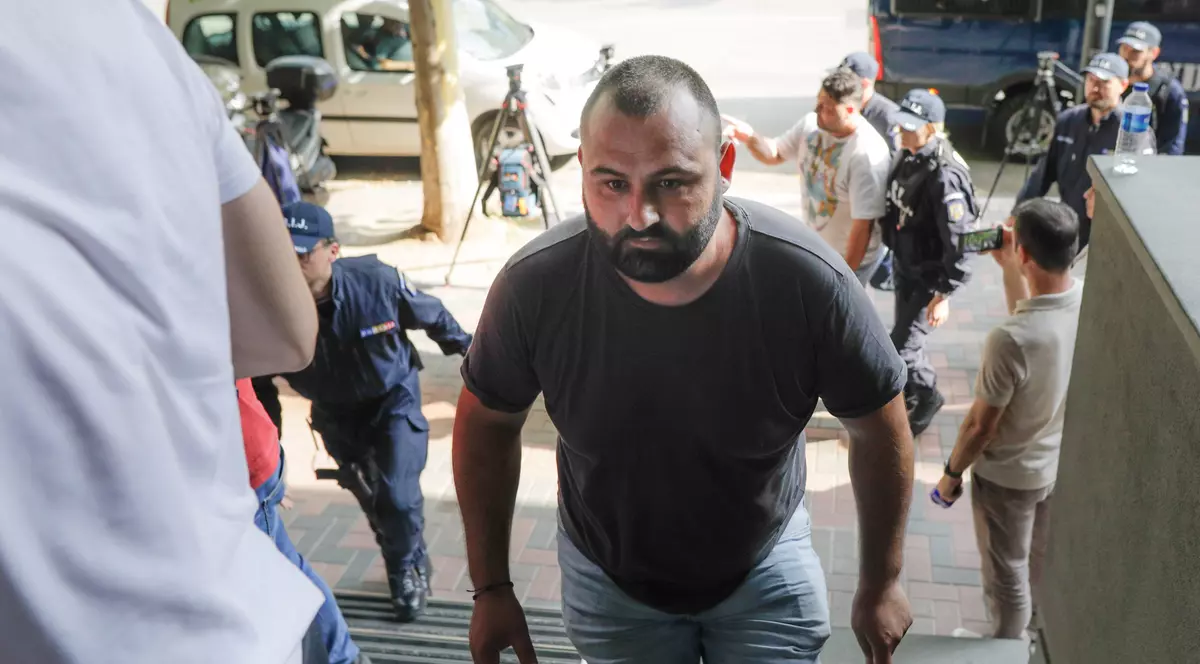 Buletin de București: Ștefan Godei, liderul grupării din spatele „azilelor groazei”, angajat șofer la Primăria Capitalei la o săptămână după ce Gabriela Firea și-a preluat mandatul