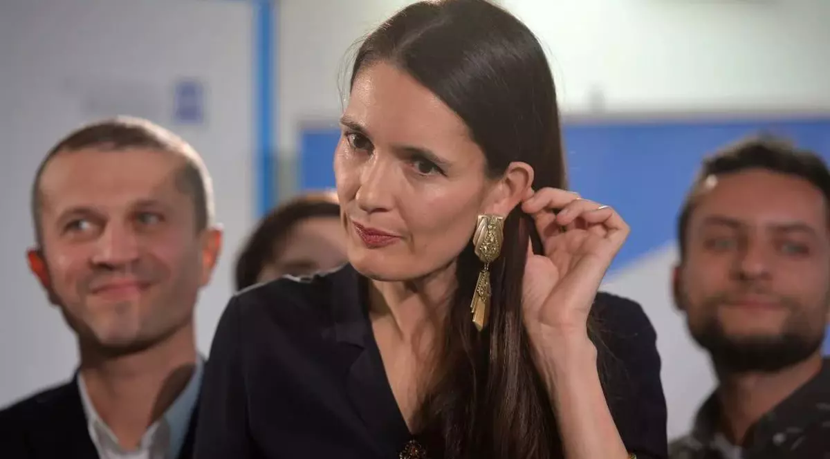 VIDEO Scandal în Primăria Sector 1. PSD o acuză pe Clotilde Armand că vrea să dea mai mulţi bani pentru Romprest