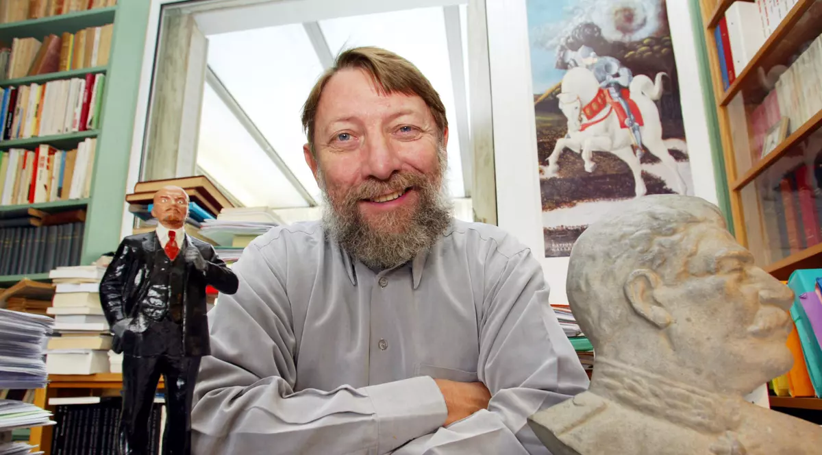 INTERVIU. Autorul „Cărţii negre a lui Putin”, despre naivitatea liderilor europeni față de Kremlin: „Avem o clasă politică nouă, care habar n-are ce e un Kalashnikov”